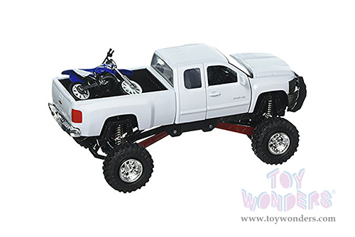 New Ray - Chevrolet® Silverado 2500HD Off Road Pick Up with Yamaha YZ 125 Dirt Bike (1/32 scale diecast model car, White and Blue) SS-54416
