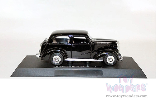 New Ray - Classic Collection Chevrolet&reg; Master Deluxe Town Sedan (1937, 1/32 scale diecast model car, Black) SS-55183