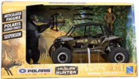 New Ray - Wild Life Hunter Polaris RZR XP4 1000 with Bear and Articulated Figurine (1/18, diecast model car, Green Camo) SS-76526B 