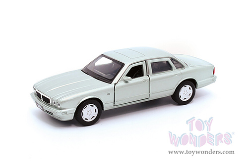 Showcasts Collectibles - Jaguar XJ6 (1/36 scale diecast model car, Asstd.) TM012009