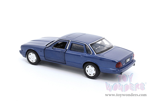 Showcasts Collectibles - Jaguar XJ6 (1/36 scale diecast model car, Asstd.) TM012009