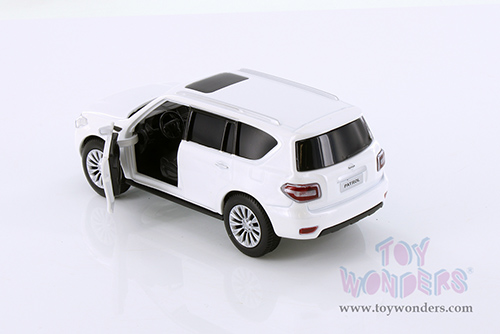 Showcasts Collectibles - Nissan Patrol Y62 (1/36 scale diecast model car, Asstd.) TM012024