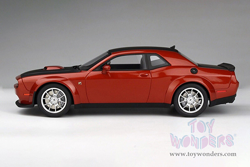 GT Spirit/ACME USA Exclusive - Dodge Challenger R/T Scat Pack Widebody - 50th Anniversary (2020, 1/18 scale resin model car, Sinamon Stick) US060
