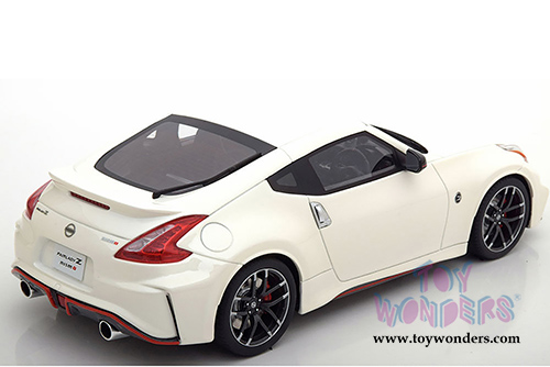 GT Spirit - Nissan 370Z Fairlady Z Nismo Hard Top (2015, 1/18 scale resin model car, White) ZM096