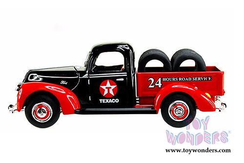 Texaco - Texaco Ford Pick-Up Truck with Tires (1940, 1/32 scale diecast model car, Red w/Black) 0612R