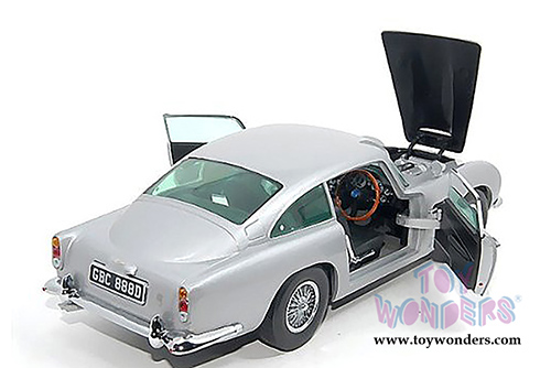 Sun Star European - Aston Martin DB5 Hard Top (1963, 1/18 scale diecast model car, Silver Grey) 1005SV