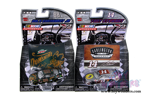 Lionel Racing - Nascar Authentics Race Cars Wave 1 (1/64 scale diecast model car) 10205-W1