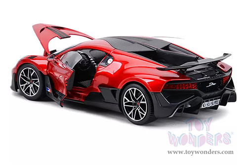 BBurago - Bugatti Divo Hardtop (1/18 scale diecast model car, Red) 11045R