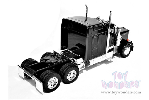 New Ray - Long Haul Trucker | Kenworth® W900 Lowboy with Crane (1/32, scale diecast model car, Black with yellow crane) 11293E