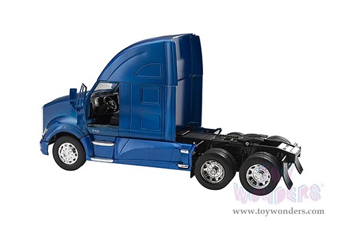 New Ray - Long Haul Trucker | Kenworth® T700 Oil Tanker (1/32, scale diecast model car, Chrome/Blue Cab) 12223E
