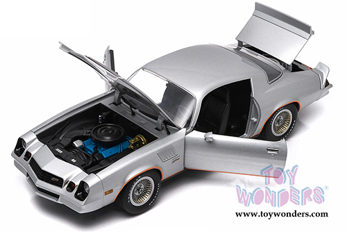 Greenlight - Chevrolet Camaro Z28 (1978, 1/18 scale diecast model car, Silver) 12900