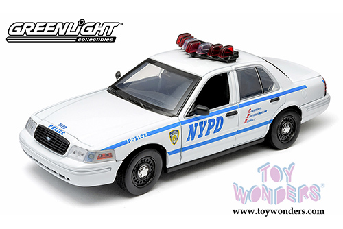 Greenlight - Ford Crown Victoria Police Interceptor NYPD (1/18 scale diecast model car, White/Blue) 12920