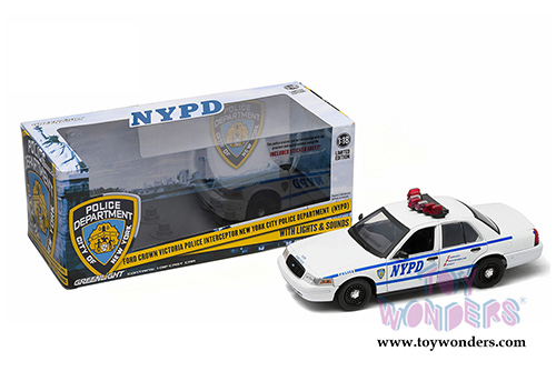 Greenlight - Ford Crown Victoria Police Interceptor NYPD (1/18 scale diecast model car, White/Blue) 12920