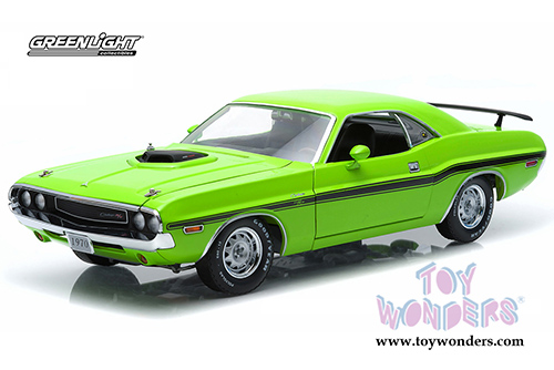 Greenlight - Dodge Challenger R/T Hemi Hard Top (1970, 1/18 scale diecast model car, Sublime Green) 12931