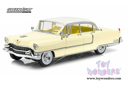 Greenlight - Cadillac Fleetwood S60 Hardtop (1955, 1/18 scale diecast model car, Yellow) 12937