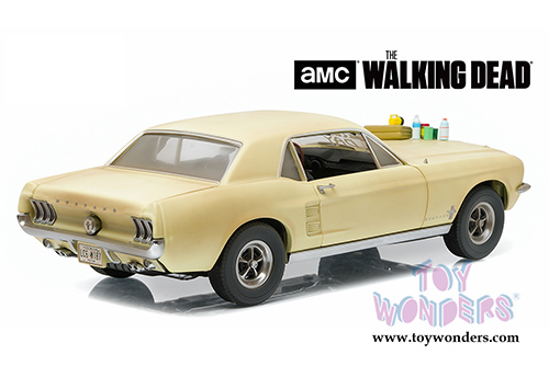 Greenlight - The Walking Dead Ford Mustang Coupe "Sophia Message Car" (1967, 1/18 scale diecast model car, Yellow) 12958