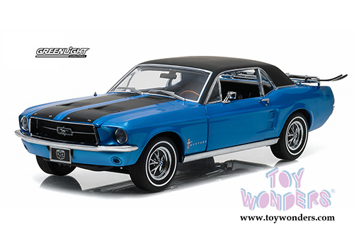 Greenlight - Ford Mustang Coupe with Ski Rack "Ski Country Special" Hard Top (1967, 1/18 scale diecast model car, Vail Blue w/Black Stripes) 12965