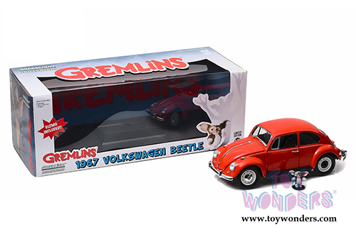 Greenlight Hollywood - Gremlins Volkswagen Beetle Hard Top with Gizmo figure (1967, 1/18 scale diecast model car, Red) 12985