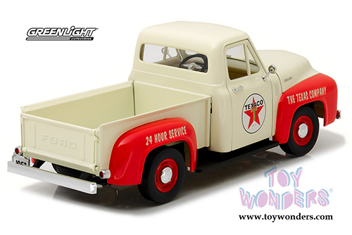 Greenlight - Ford F-100 Pickup Truck Texaco with Vintage Texaco Gas Pump (1953, 1/18 scale diecast model car, Cream w/Red) 12991