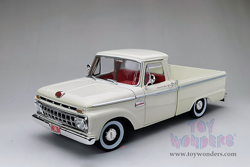 Sun Star - Ford F-100 Custom Cab Pickup (1965, 1/18 scale diecast model car, White) 1302