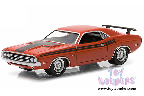 Greenlight - GL Muscle Series 13 - Dodge Challenger R/T Hard Top (1971, 1/64 scale diecast model car, Hemi Orange) 13130/D