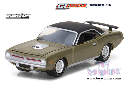 Greenlight - GL Muscle Series 19 | Plymouth Hemi&reg; 'Cuda Hardtop (1970, 1/64 scale diecast model car, Citron Gold) 13190B/48