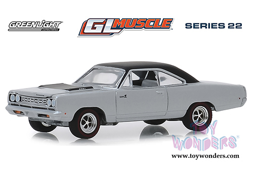 Greenlight - GL Muscle Series 22 | Plymouth Road Runner Hemi&reg; Hardtop (1968, 1/64 scale diecast model car, Buffet Silver) 13250B/48