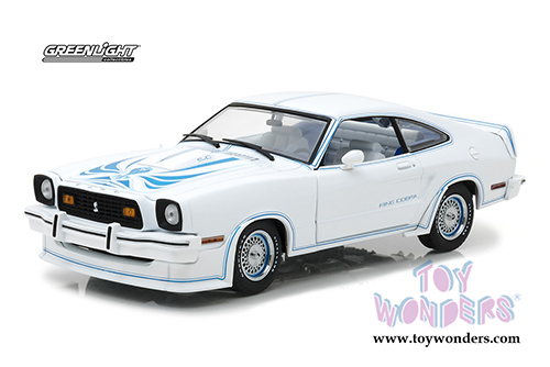 Greenlight - Ford Mustang II King Cobra Hardtop (1978, 1/18 scale diecast model car, White with Blue) 13508
