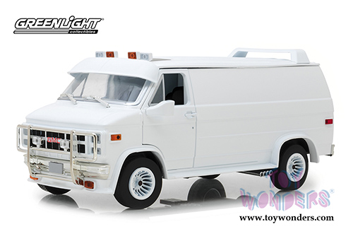 Greenlight -  GMC&reg; Vandura Custom (1983, 1/18 scale diecast model car, White) 13522