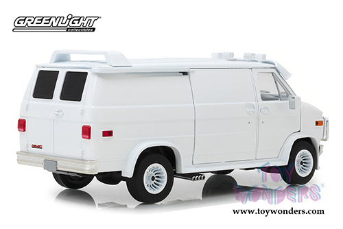 Greenlight -  GMC&reg; Vandura Custom (1983, 1/18 scale diecast model car, White) 13522