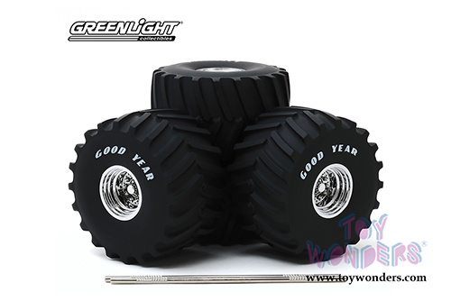 13547 Greenlight Kings of Crunch 66 Inch Monster Truck Goodyear Wheel & Tire Set model diecast car accessories