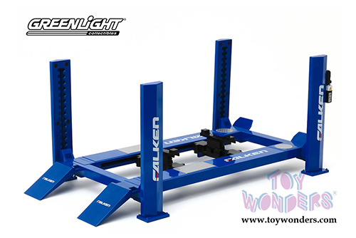 Greenlight - Adjustable Four-Post Lift - Falken Tires (1/18 scale) 13553