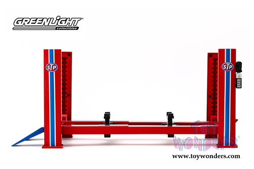 Greenlight - Adjustable Four-Post Lift - STP (1/18 scale) 13555