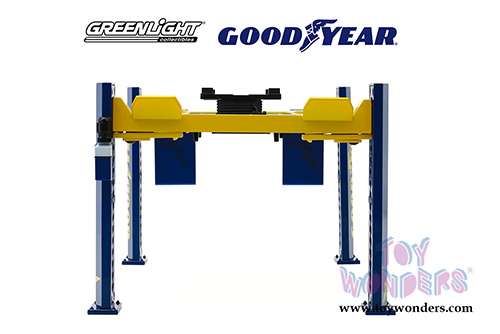 Greenlight - Adjustable Four-Post Lift - Goodyear Tires (1/18 scale) 13581