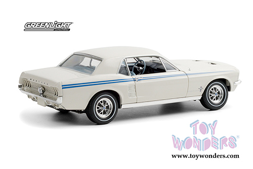 Greenlight - Ford Mustang Coupe Indy Pacesetter Special (1967, 1/18 scale diecast model car, Wimbledon White) 13584