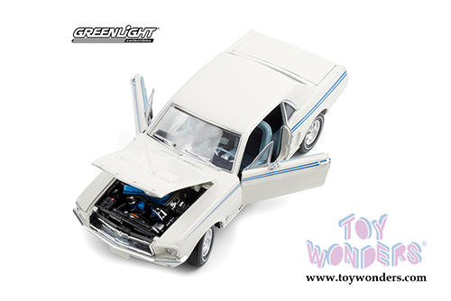 Greenlight - Ford Mustang Coupe Indy Pacesetter Special (1967, 1/18 scale diecast model car, Wimbledon White) 13584