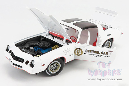 Greenlight - Chevrolet&reg; Camaro Z/28 62nd Indianapolis 500 Mile Sweepstakes Official Parade Car (1978, 1/18 scale diecast model car, White) 13598