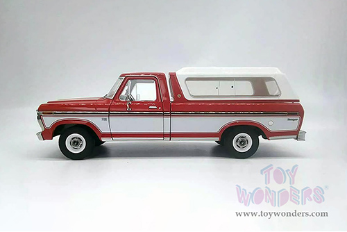 Greenlight - Ford F-100 Pickup Truck Accent Panel and Deluxe Box Cover (1975, 1/18 scale diecast model car, Candy Apple Red) 13620