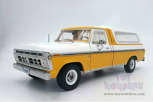 Greenlight - Ford F-100 Pickup Truck Accent Panel and Deluxe Box Cover (1975, 1/18 scale diecast model car, Chrome Yellow) 13621