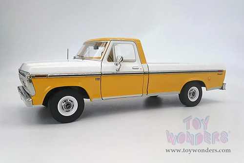 Greenlight - Ford F-100 Pickup Truck Accent Panel and Deluxe Box Cover (1975, 1/18 scale diecast model car, Chrome Yellow) 13621