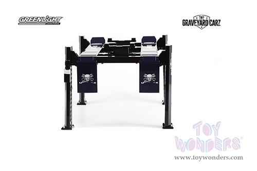 13628 Greenlight Adjustable Four-Post Lift diecast model car accessory