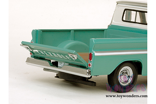 Sun Star USA - Chevy C-10 Style Side Pickup (1965, 1/18 scale diecast model car, Ivory/Light Green) 1363