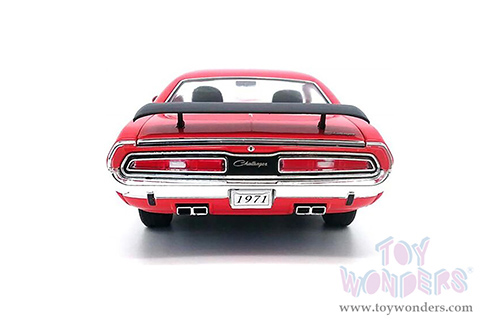 13631 Greenlight 1971 Dodge Challenger R/T Hardtop diecast model car