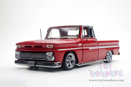 Sun Star - Chevrolet® C-10 Styleside Pickup Lowrider (1965, 1/18 scale diecast model car, Red) 1365