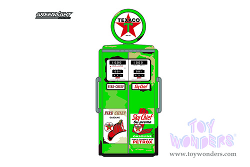 Greenlight - Vintage Gas Pumps Series 10 | 1954 Tokheim 350 Twin Gas Pump - Texaco Fire Chief Sky Chief Supreme Unrestored (1/18 scale diecast model, Green) 14100C/24