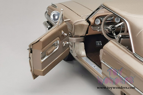 Sun Star USA - Ford Galaxie 500/XL Hardtop (1964, 1/18 scale diecast model car, Chantilly Beige) 1436