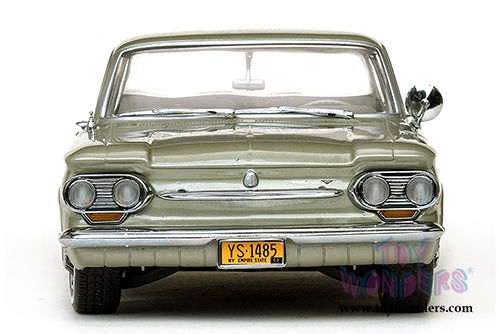 Sun Star - Chevrolet Corvair Coupe Hardtop (1963, 1/18 scale diecast model car, Autumn Gold) 1485