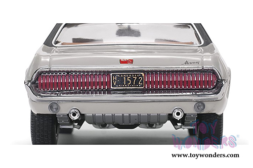 Sun Star - Mercury Cougar XR7G Hardtop (1968, 1/18 scale diecast model car, Fawn Beige) 1572