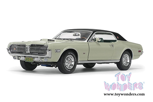 Sun Star - Mercury Cougar XR7G Hardtop (1968, 1/18 scale diecast model car, Seafoam Green) 1573
