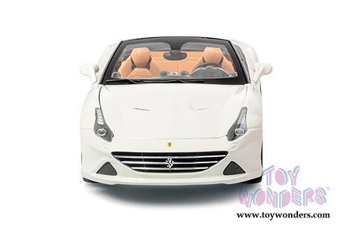 BBurago Ferrari Race & Play - Ferrari California T Open Top (1/18 scale diecast model car, White) 16007W
